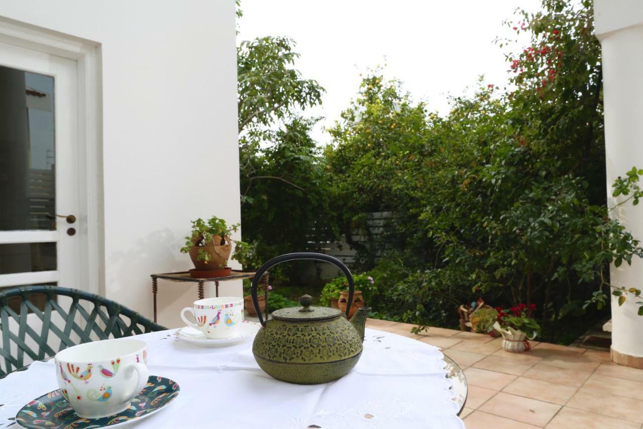 Sunny Garden Studio Hotel Nicosia Exterior photo
